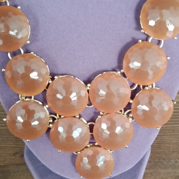 Brown statement necklace - Picture 2 of 8